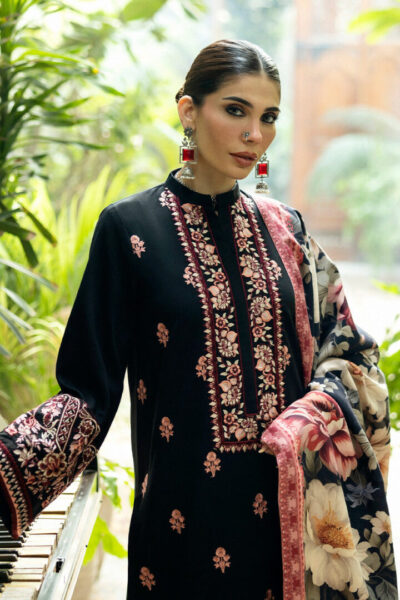 Zainab Chottani Winter Shawl Collection | D2