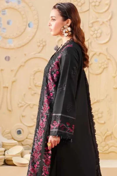 Nureh Embroidered Karandi 2025 | NE 135