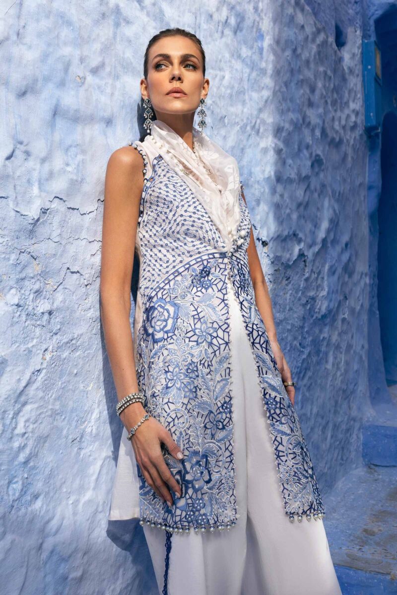 MARIA B Luxury Lawn 2025 | D-2510-A - Image 2