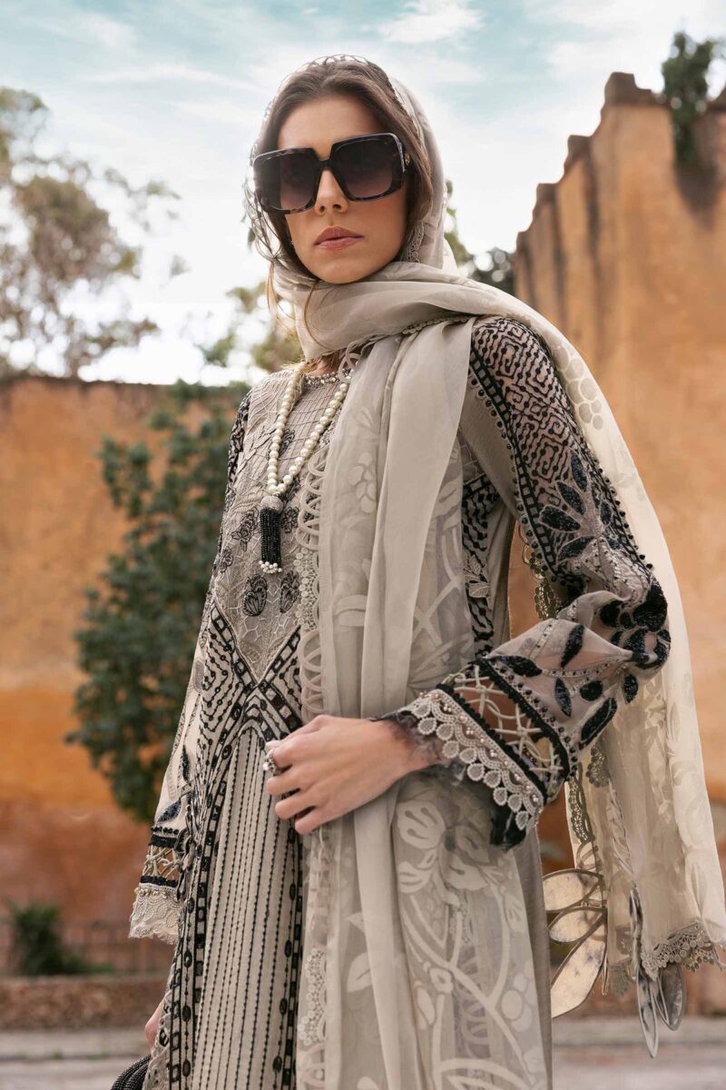 MARIA B Luxury Lawn 2025 | D-2510-B - Image 5