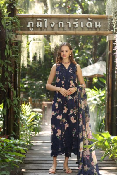 Noor Eid Luxe Printedkari ’25 by Saadia Aasad | D8-B