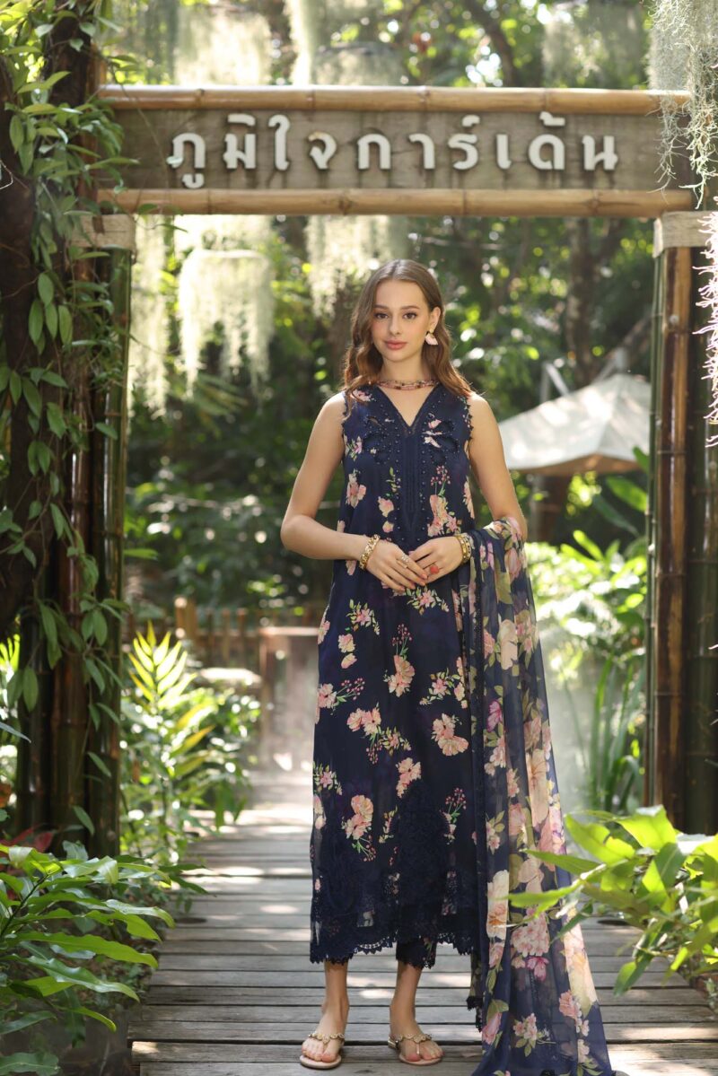 Noor Eid Luxe Printedkari ’25 by Saadia Aasad | D8-B - Image 2
