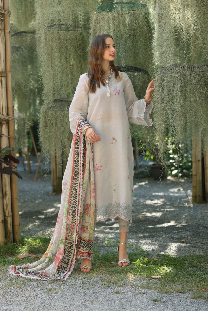 Noor Eid Luxe Printedkari ’25 by Saadia Aasad | D10-A