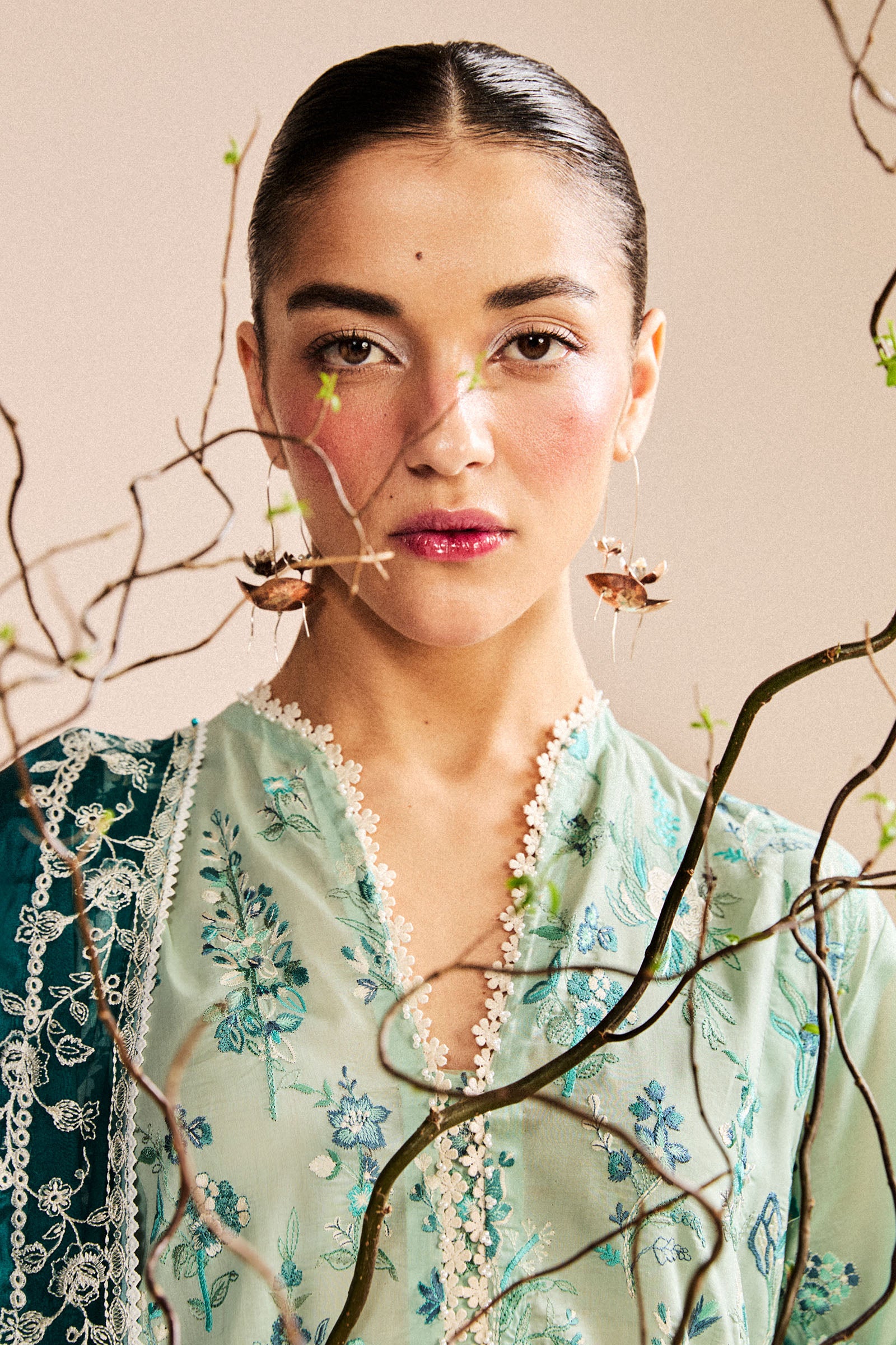 Zara Shahjahan Luxury Lawn 2025 | Satori | 2B - Image 3