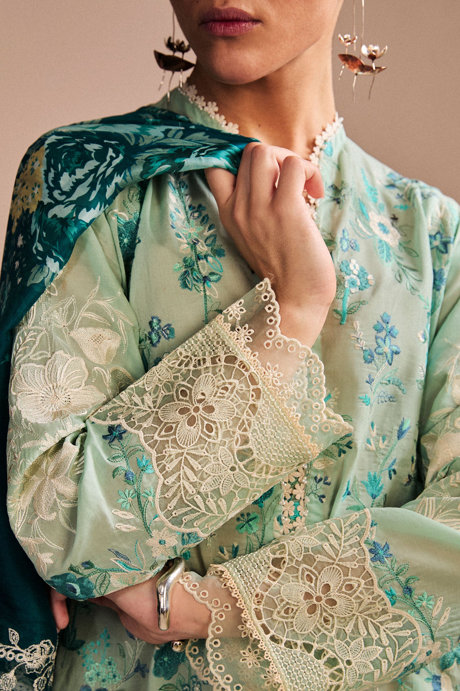 Zara Shahjahan Luxury Lawn 2025 | Satori | 2B - Image 2