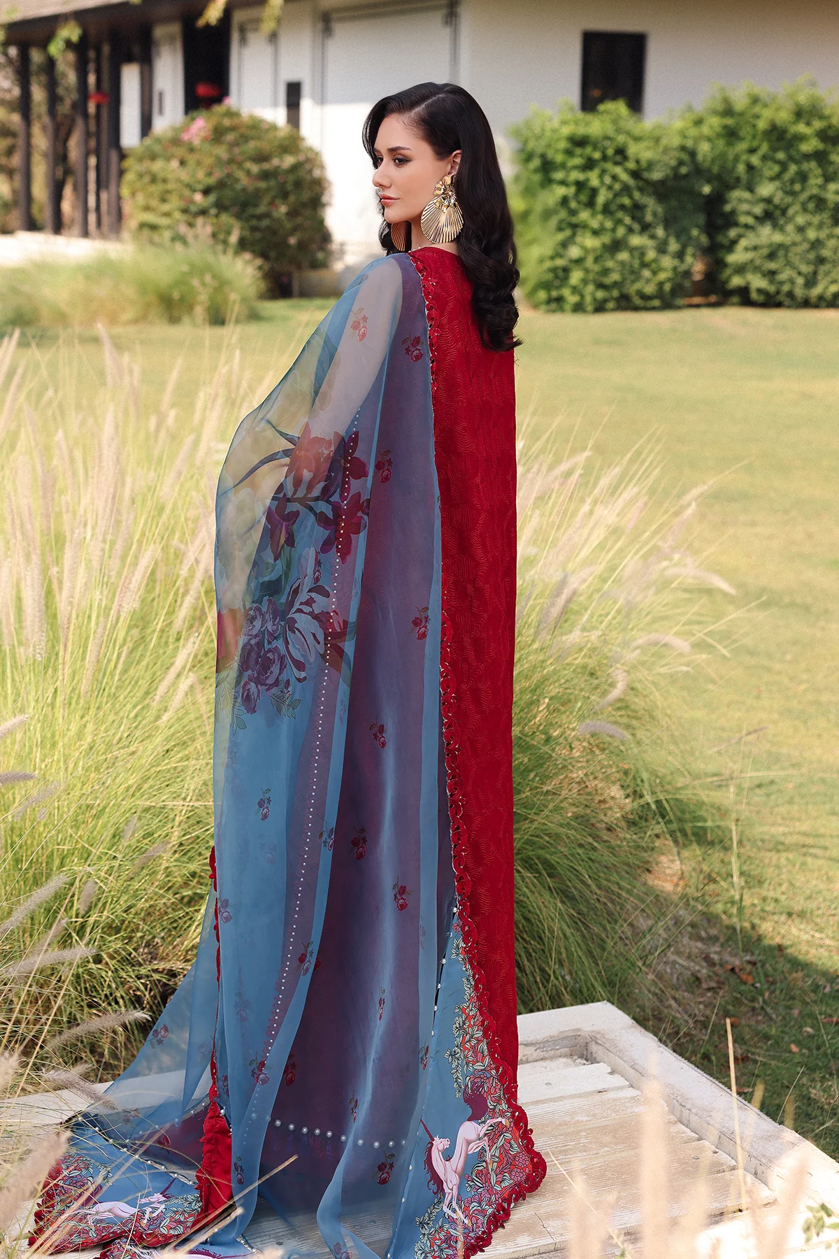 Afrozeh Luxury Lawn 2025 | Glacis - Image 4