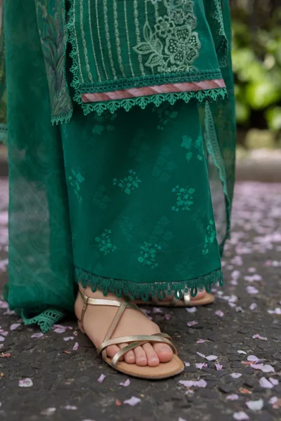 Sobia Nazir Basics Lawn 2025 | 5B