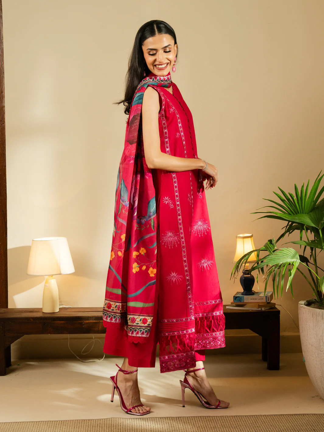 VENA | UNSTITCHED - Image 2