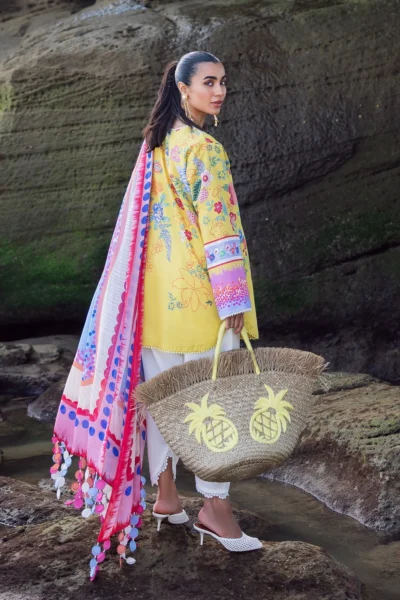 Sirra Luxury Lawn 2025 | QNR7274