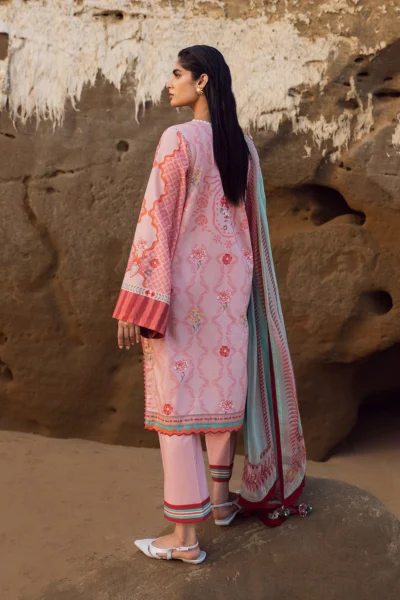 Sirra Luxury Lawn 2025 | YEF4628