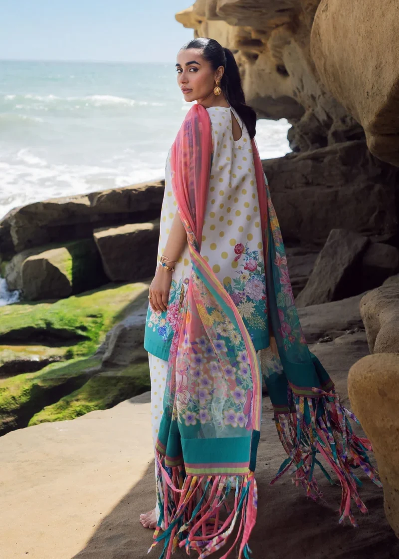 Sirra Luxury Lawn 2025 | WIG8540 - Image 3