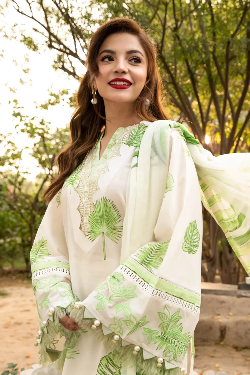 MBasics Eid Lawn 2025 | MB-CUS25-906B - Image 2