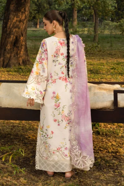 Crimson Tasawar Petals And Promises – D2B