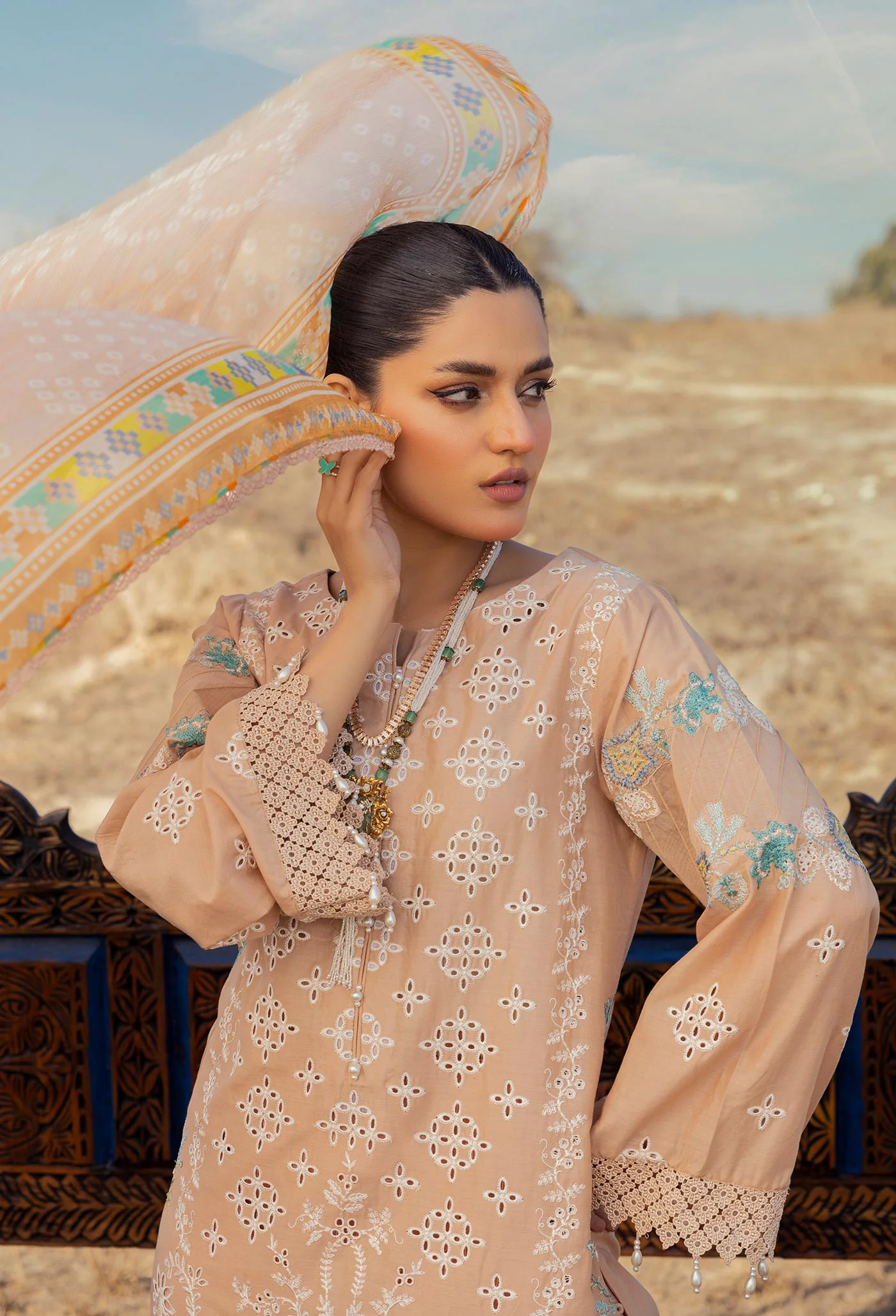 ATTIRE 3 - Image 3