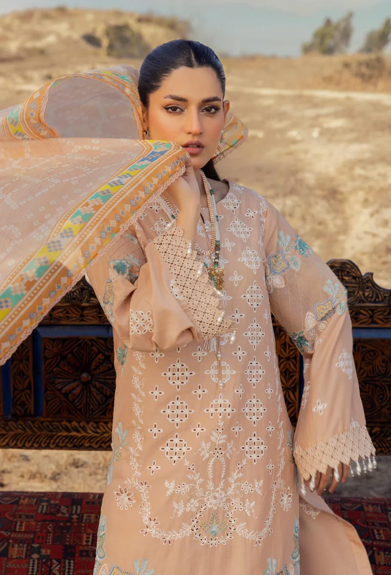 ATTIRE 3 - Image 4