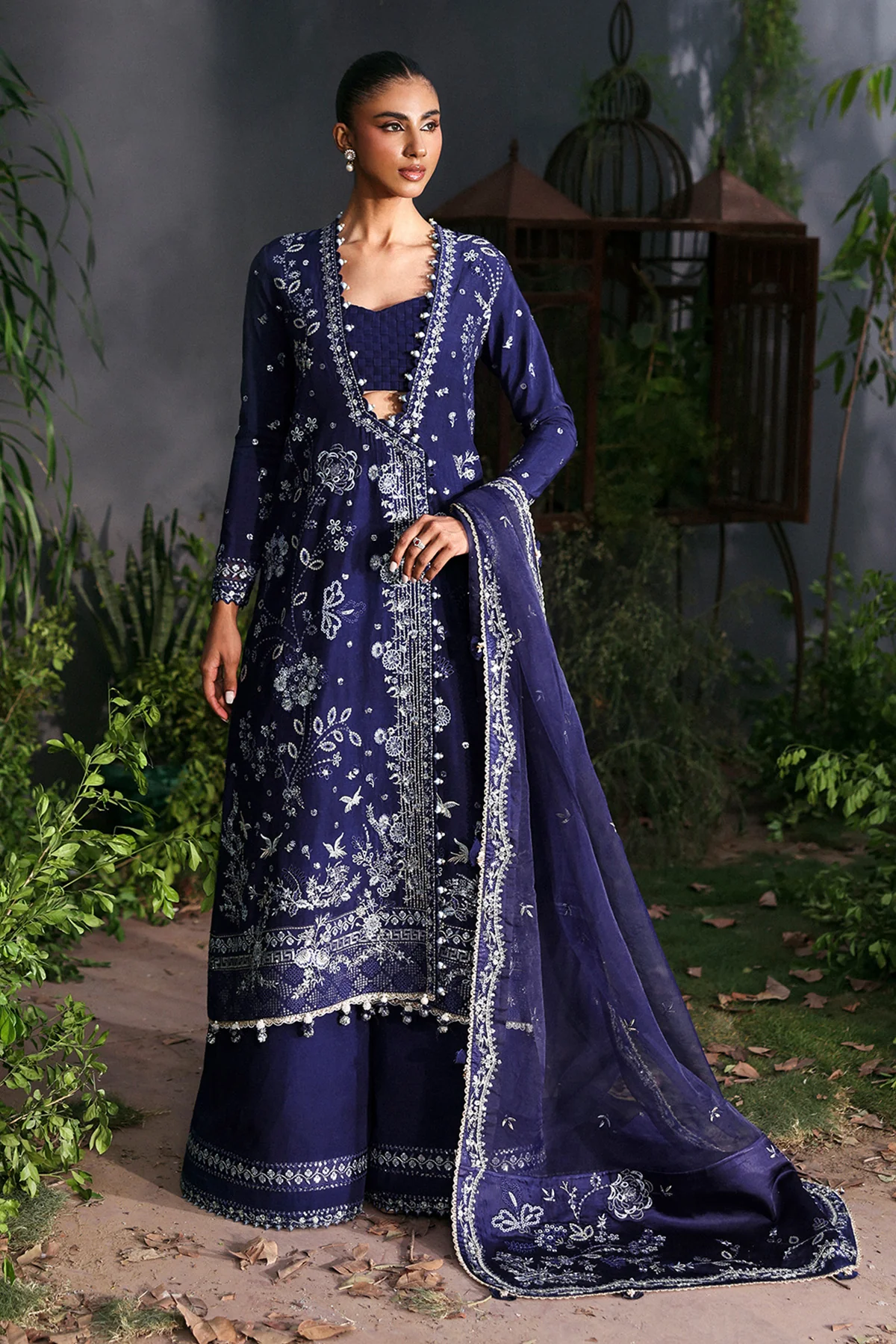 Afrozeh La Fuchsia ’25 Party Collection | Maison
