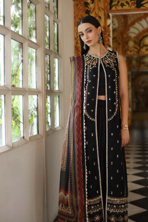 Noor Noor Festive ’25 | Saadi Aasad | D1 – Black - Image 4