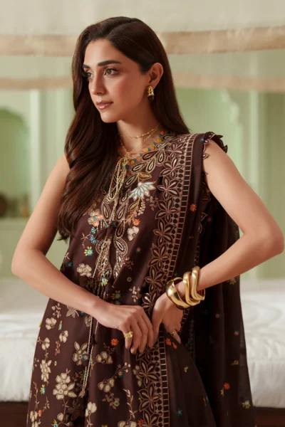 Mashriq Luxury Lawn 2026 by Bin Ilyas || D-117-B