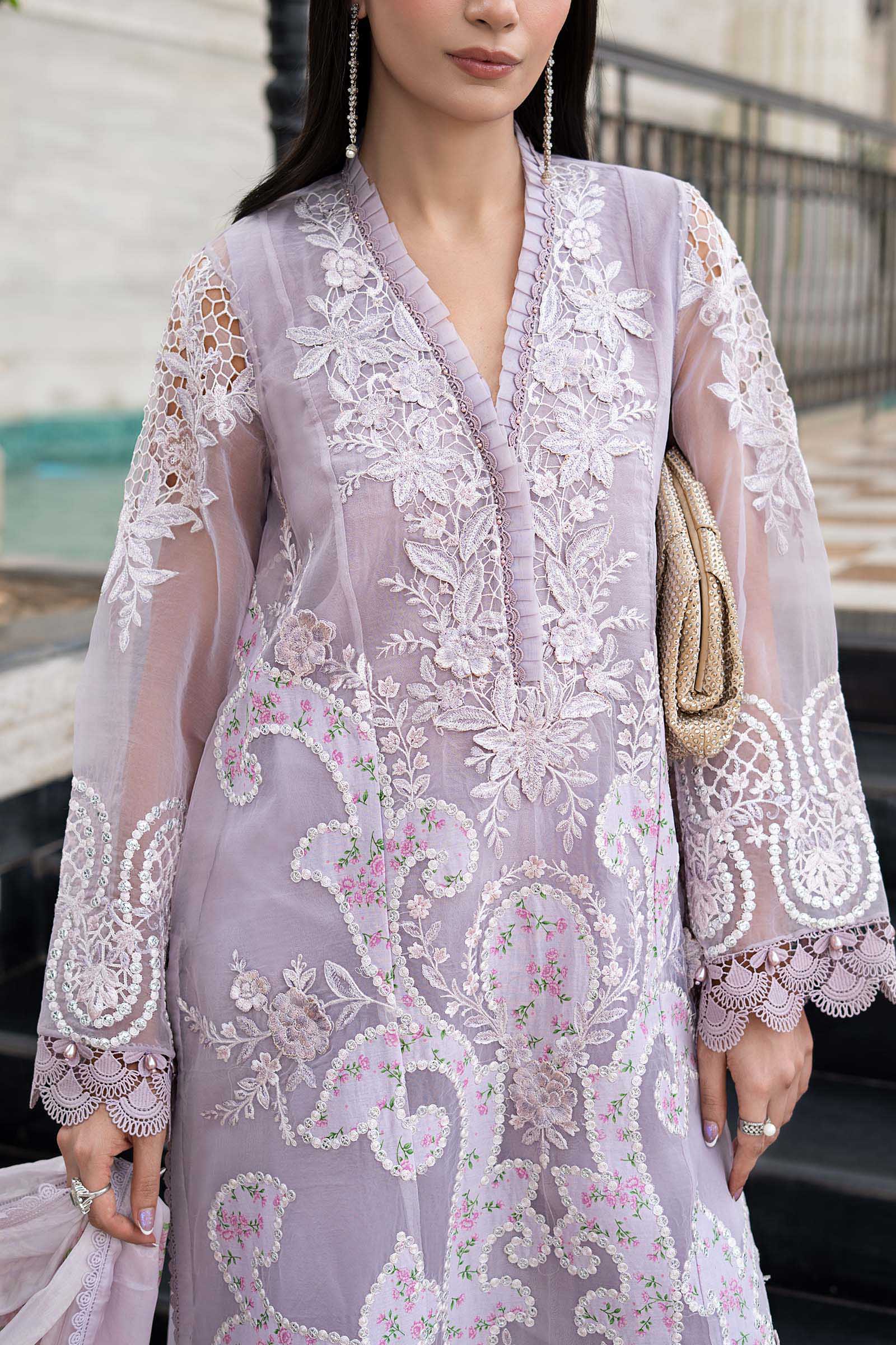 3 Piece Embroidered Lawn Suit - Image 3