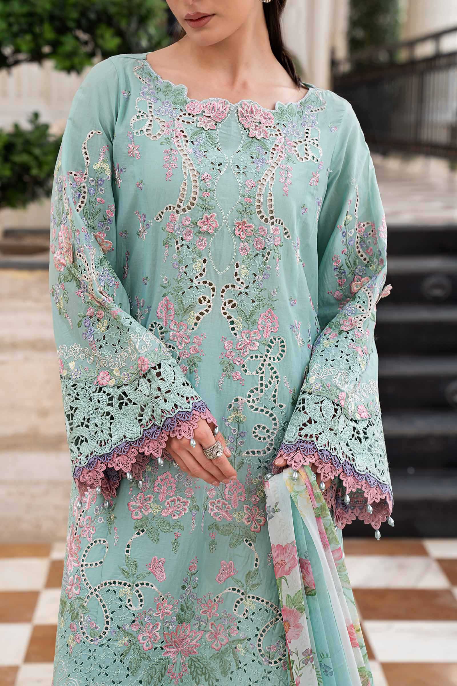 3 Piece Embroidered Lawn Suit - Image 3