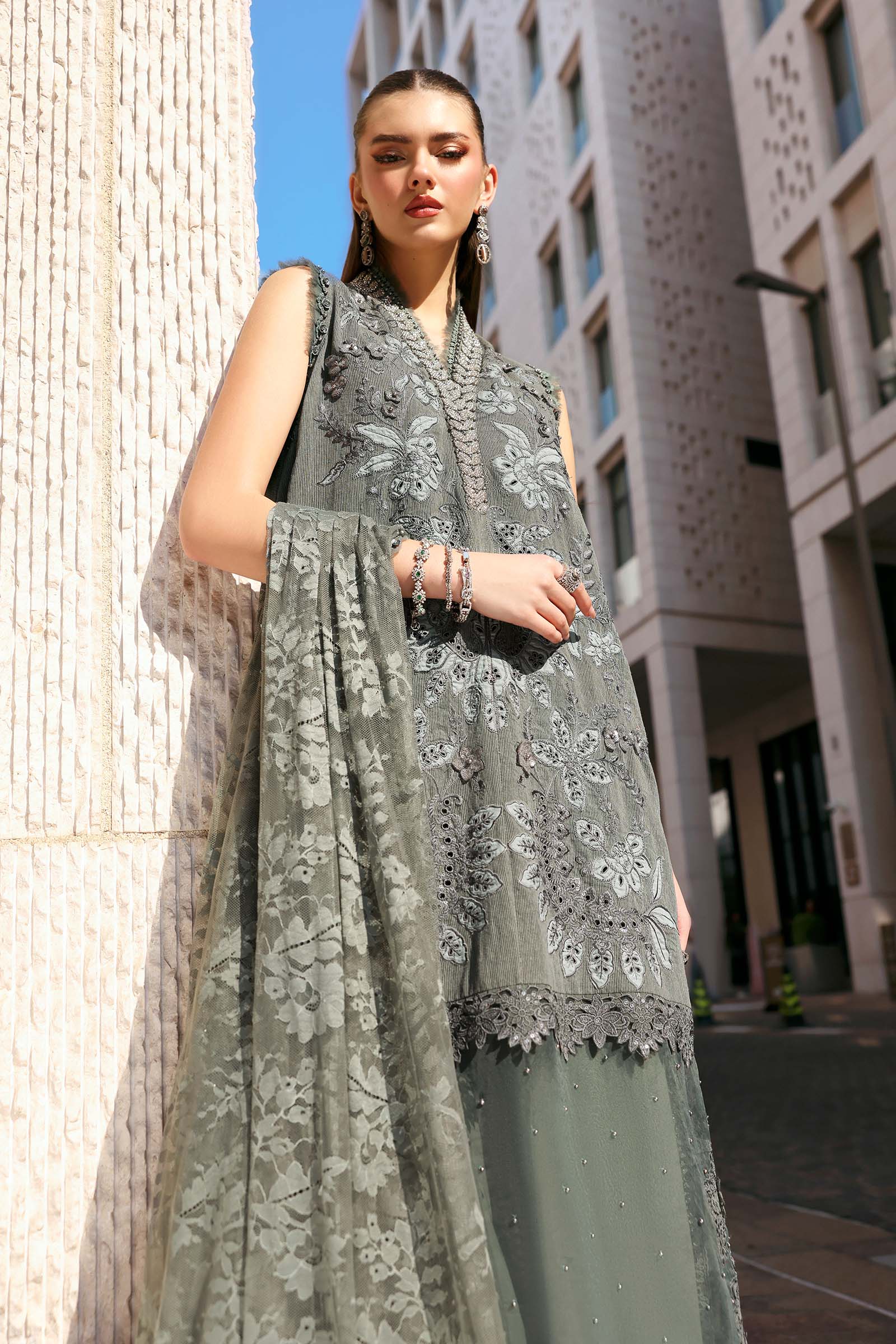 Maria B Eid Lawn 2026 || D-2603-B - Image 5